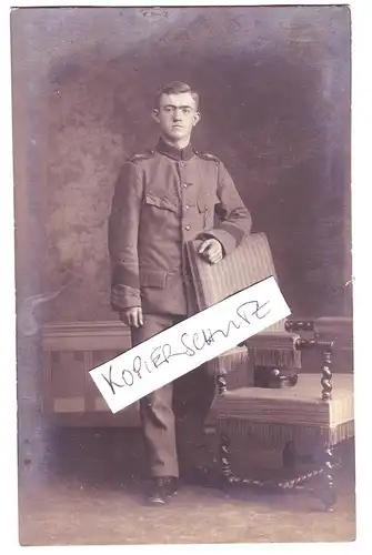 Foto-AK - Altes Foto Junger Mann mit Uniform ?  (ungelaufen) Foto-Postkarte