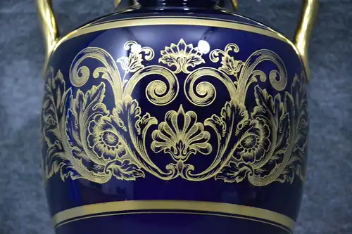 Porzellan, Vase, Hutschenreuther, dunkelblau mit Golddekor