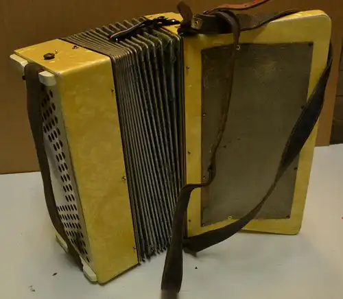 Akkordeon,Ziehharmonika,Fabrikat Hohner VERDI I,wohl um 1930