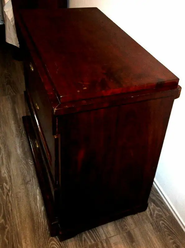 Biedermeier-Kommode,3-schübig,Norddeutschland,Mahagoni,leicht konische Form 2