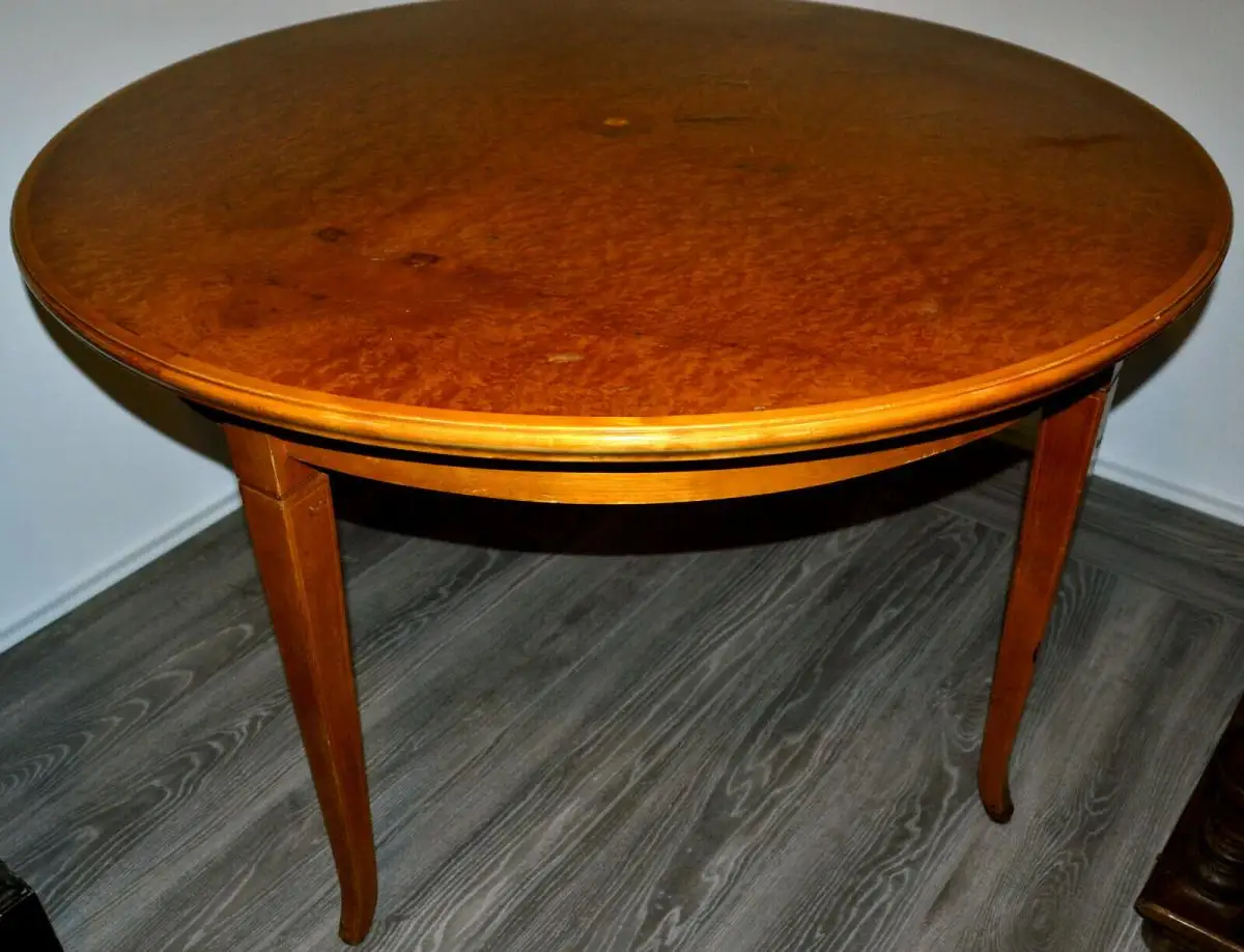 Eßtisch,rund,Ø 125 cm, Kirschbaum und Nußwurzelfunier.Einzelanfertigung,ca.1950 2