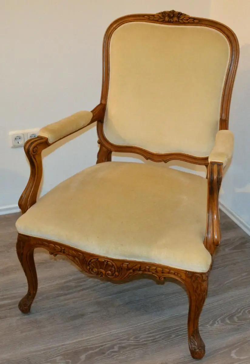 Möbel,Sessel,Rokoko-Stil,Eiche, wohl um 1850,helle Polsterung 0