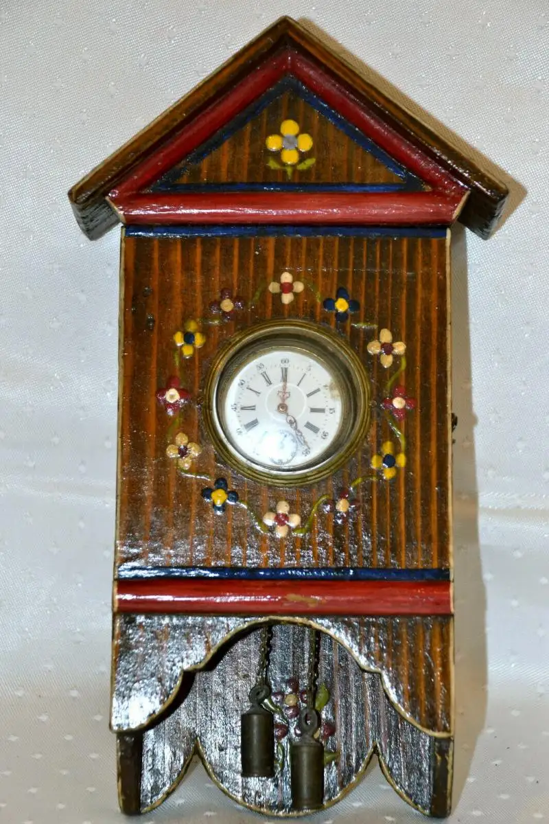 Wanduhr für Puppenstube,silb.Taschenuhr als Uhr,um 1900,Handarbeit,bemalt 0