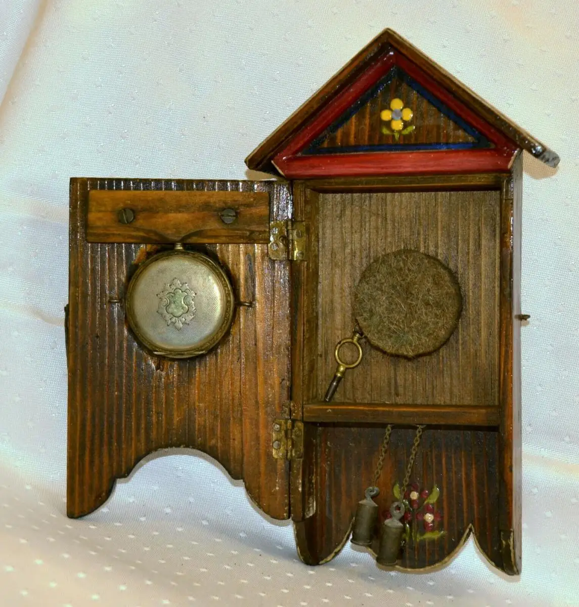 Wanduhr für Puppenstube,silb.Taschenuhr als Uhr,um 1900,Handarbeit,bemalt 2
