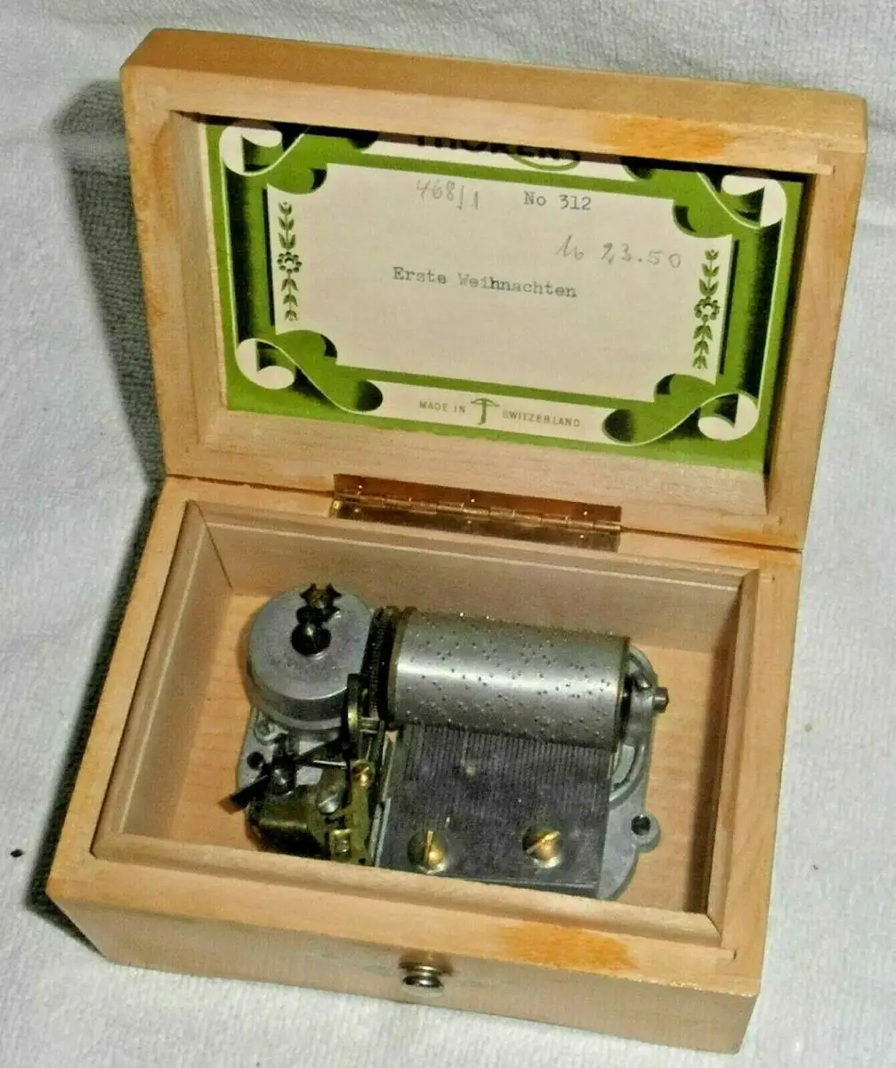 Spieluhr „Erste Weihnachten“ von THORENS in der Originalschachtel 0