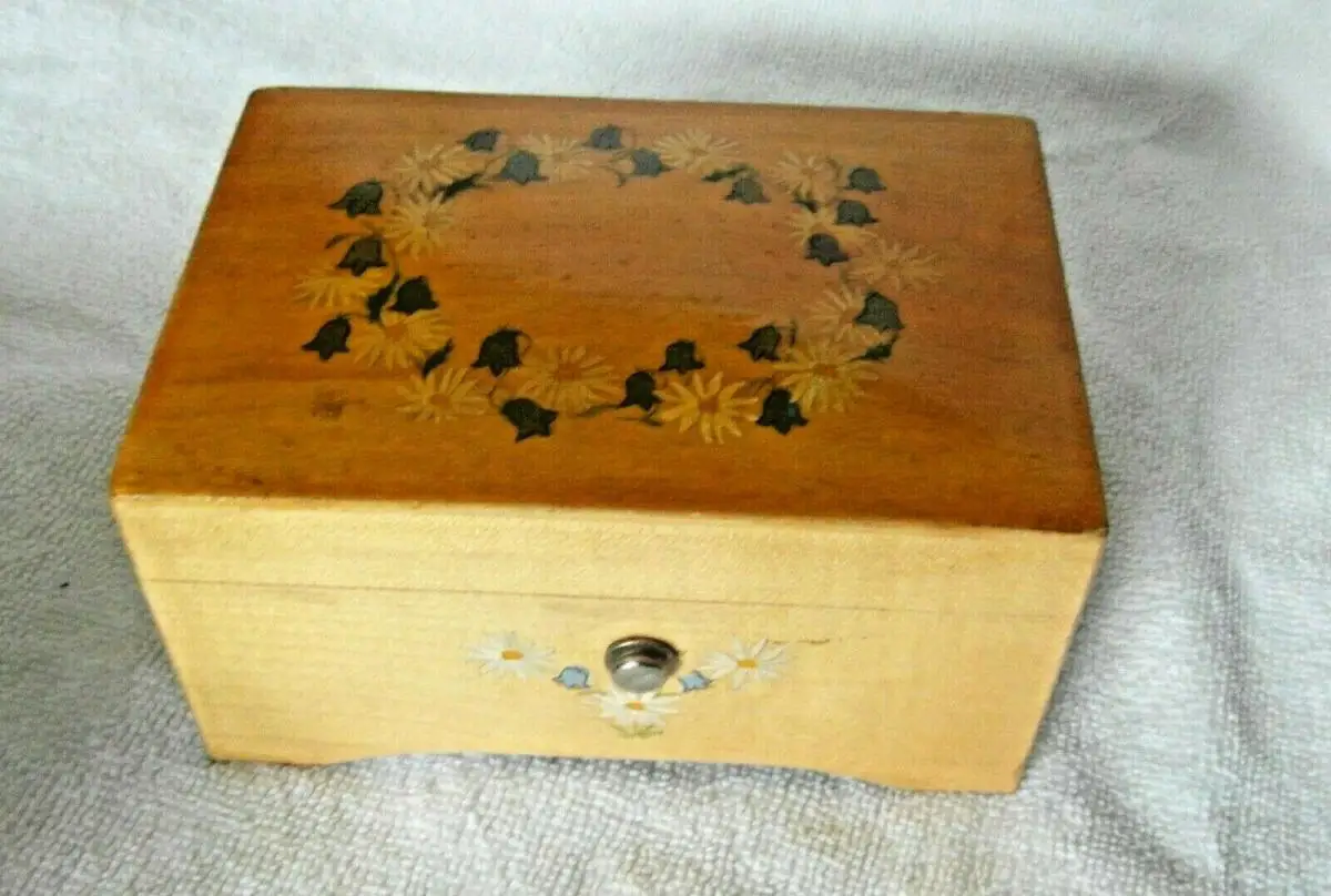 Spieluhr „Erste Weihnachten“ von THORENS in der Originalschachtel 1