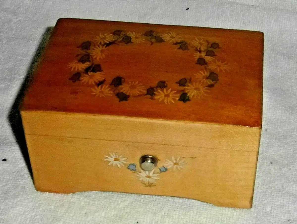 Spieluhr „Erste Weihnachten“ von THORENS in der Originalschachtel 6