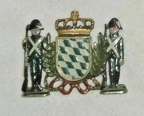 Konvolut von 8 Zinnfiguren darunter Alois Hingerl, der „Münchner im Himmel“