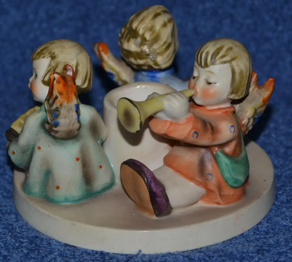 Hummelfigur, 3 Engel beim Musizieren,mit Kerzenhalter, signiert  M.J. Hummel 1