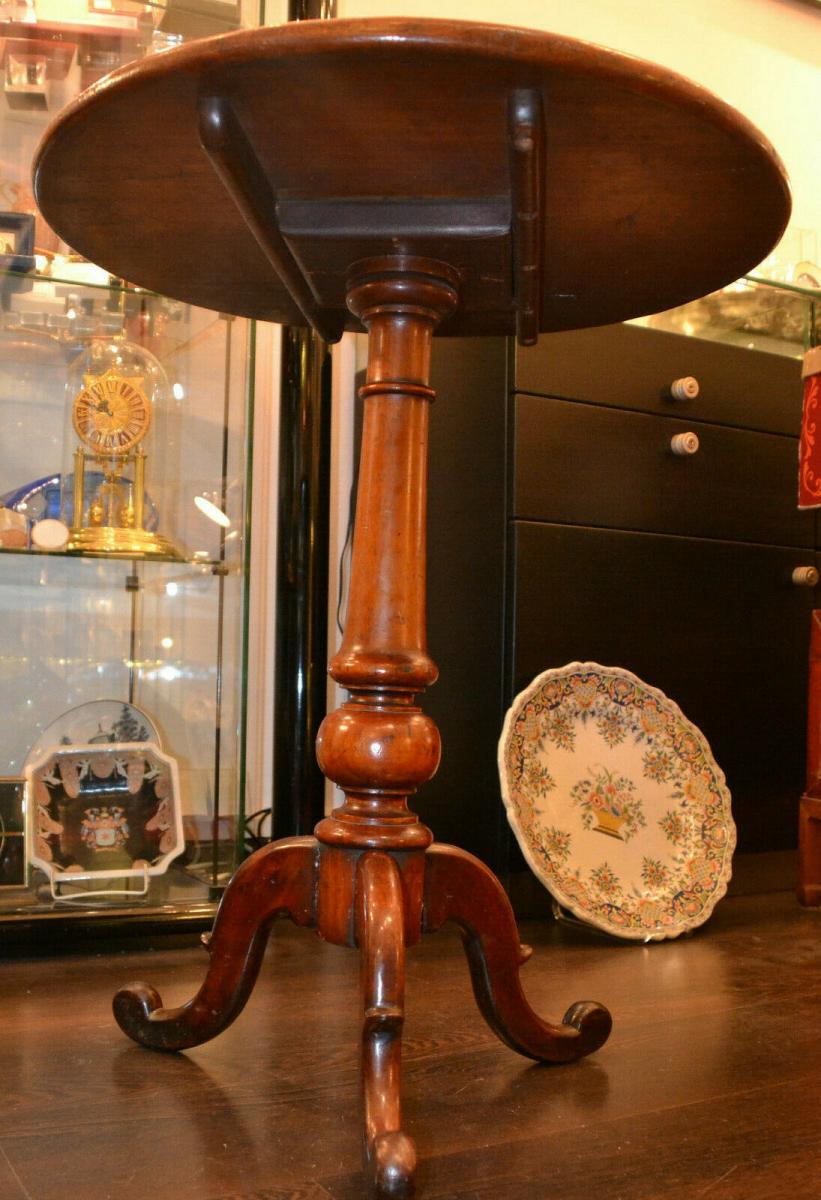 Tripot table,England,Mahagoni,19. Jhdt, kleiner runder Tisch,dreibeinig