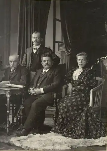 Sehr altes Photo von A. Ullrich der Familie Wünsch aus Gablonz, ca. 1900