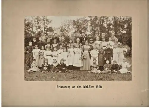 Sehr altes Photo „ERINNERUNG AN DAS MAI-FEST 1898“