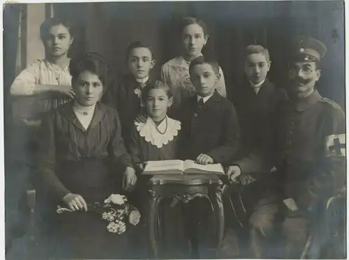 Sehr altes Familienphoto aus München-Sendling, undatiert,Photo Sensburg,München