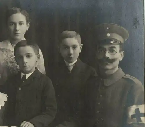 Sehr altes Familienphoto aus München-Sendling, undatiert,Photo Sensburg,München