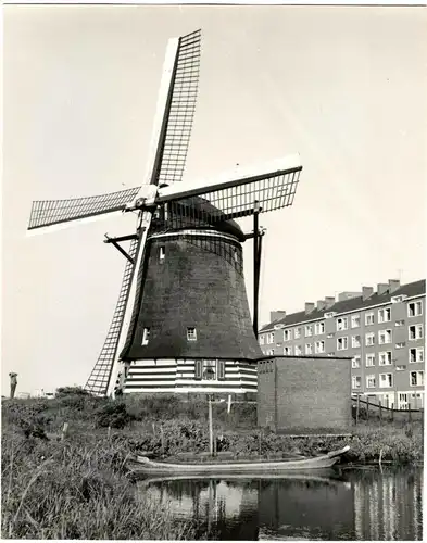 Original-Photographie von Gert Mähler, „Alte Mühle in Amsterdam“