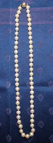 Schmuck,Zucht-Perlenkette,Ø 6 mm,, 21,5 cm,geknüpft,Schloss:Magnet,20.Jhdt,
