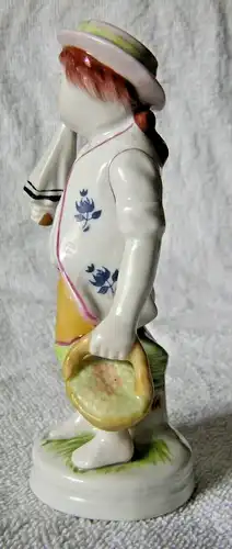 Porzellanfigur Knabe mit Schirm, Marke ROYAL München, 11 cm hoch