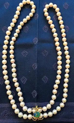 Schmuck,Akoja Perlenkette,Ø7 mm,43 cm(dp.-reihig)20.Jhdt,14 Kt Verschluß+Opal