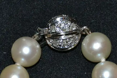 Schmuck,Perlenkette,Zucht,Ø 8 mm,weiß,42 cm dp.-reihig,14 Kt.-Schloss,20.Jhdt.