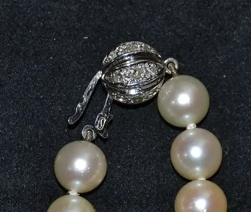 Schmuck,Perlenkette,Zucht,Ø 8 mm,weiß,42 cm dp.-reihig,14 Kt.-Schloss,20.Jhdt.