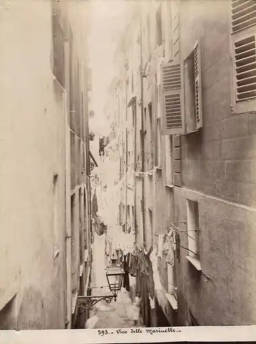 Fotografie, Genova, Vico delle Marinelle, #393, ca 1880