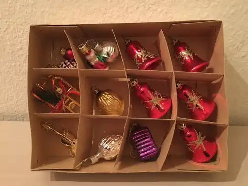 Weihnachtsschmuck,  14 Stück verschiedene Weihnachtsdekorationen, aus Glas,