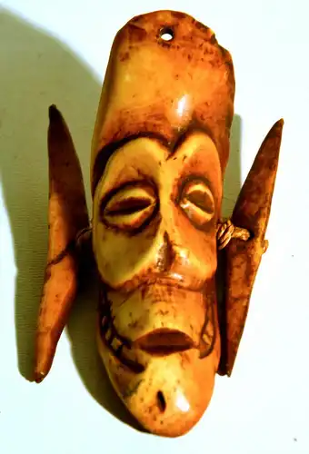 Afrikanische Maske,Beinschnitzerei,Amulett,wohl 19.Jhdt.