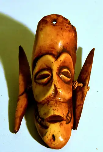 Afrikanische Maske,Beinschnitzerei,Amulett,wohl 19.Jhdt.