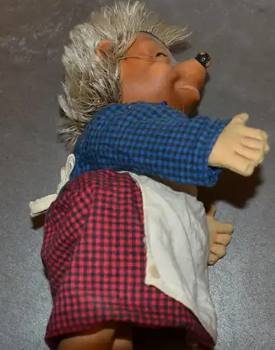Steiff, Mucki,ohne Fahne,staubig,am Schuh beschädigt,wohl nach1951