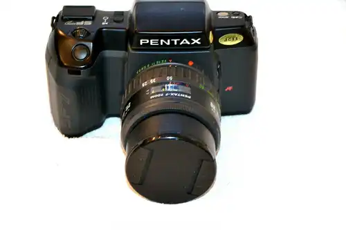 Pentax SF 7, Spiegelreflexkamera,Pentax-F Zoom 1:3,5-4,5.Mit Gebrauchsanleitung