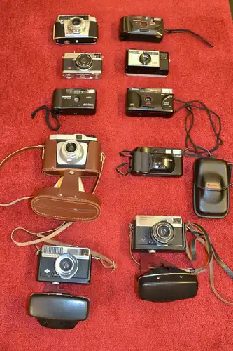 Photographica,Konvolut,10 versch.Kameras,Agfa,Kodak,Olympus, Braun,Traveller,etc