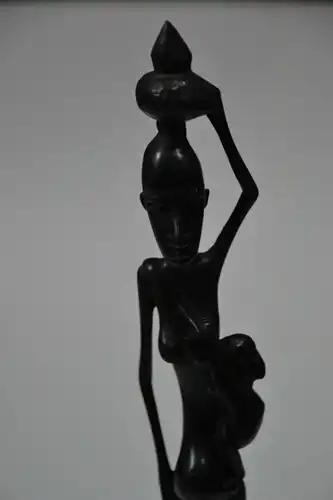 Afrikanische Skulptur, Schwangere Frau, Ebenholz, handgeschnitzt