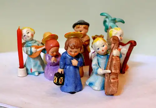 11 Porzellanfiguren,Krippe mit Jesus, Maria, Josef, Engel,Palme usw.,Goebel