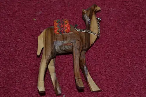 Kamel, Holz, handgeschnitzt, antik