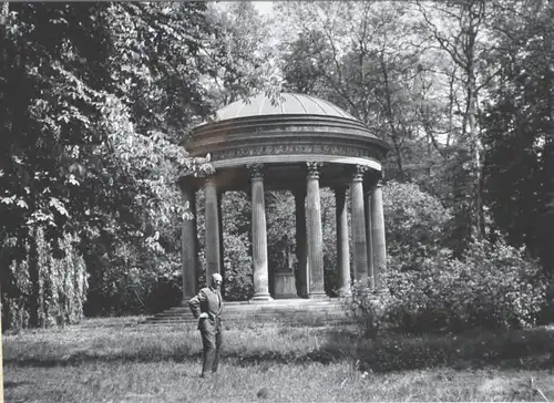 Fotografie,Rom, Villa Borghese,Tempietto di Esculapio, Italien, etwa 1960