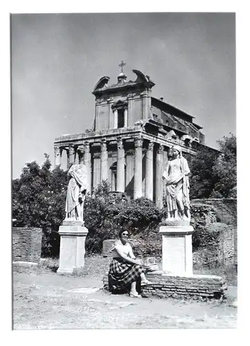 Fotografie,Miranda, Haus der Vestalinnen, Kirche San Lorenzo, etwa 1960