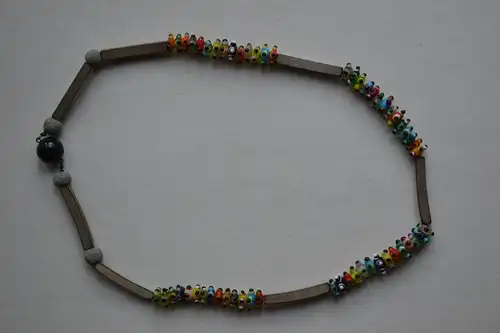 Schmuck, Halskette,Glas, Holz,Gummi, ca. 27 cm, 60er Jahre