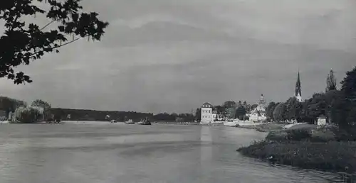 Fotografie,schwarz-weiß, Flußlandschaft, etwa 1960