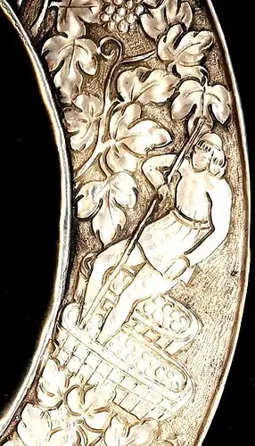 Teller,Weinbau,ca 1930, Handarbeit,Kupfer versilbert,Meistermarke,Einzelstück