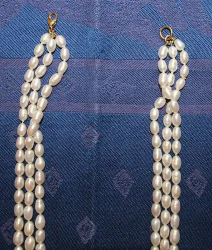 Schmuck,Süßwasser-Perlenkette,5-6 mm,oval,28 cm,Schloss:14Kt,ungeknüpft,20.Jhdt,