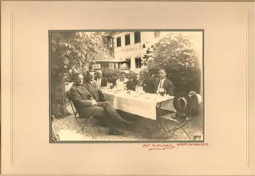 Gruppenphoto Biergarten „Gasthof zur Post“ Herrsching am Ammersee, 1929