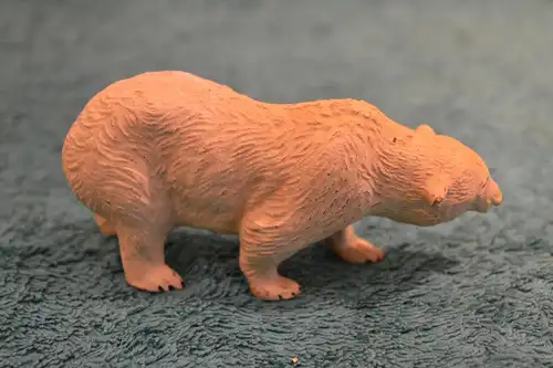 Spielzeugfigur, Tierfigur aus Masse, etwa 1930,Eisbär, handbemalt