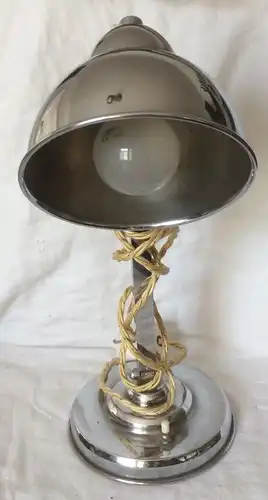 Sehr schöne verchromte Schreibtischlampe aus den 1930er Jahren
