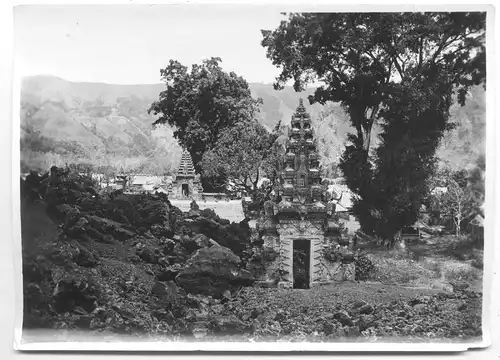 Original-Fotografie,Lavastrom v.d. Tempel z.Stillstand gekommen,1904 Indonesien