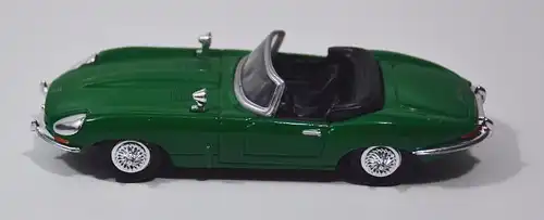 Modellauto 1961er "Jaguar E-Typ Cabriolet"