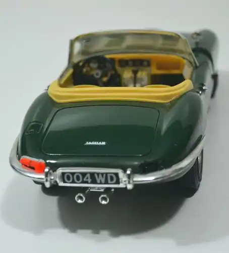 Modellauto 1961er "Jaguar E-Typ Cabriolet"