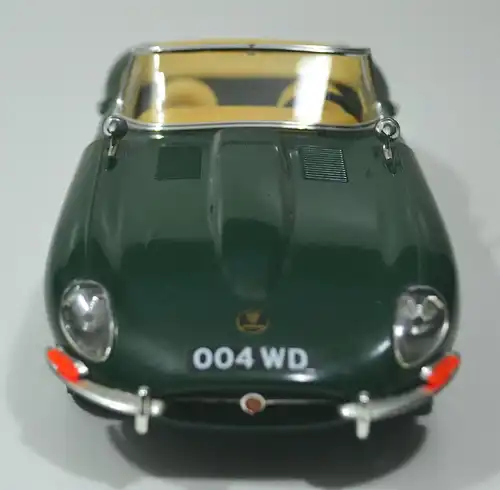 Modellauto 1961er "Jaguar E-Typ Cabriolet"