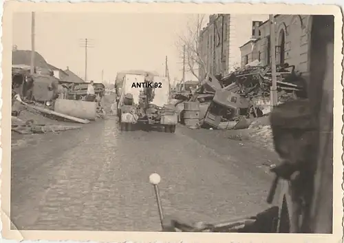Militaria,Foto,II Weltkrieg,Rußland,Vormarsch zerstörte Stadt,1942