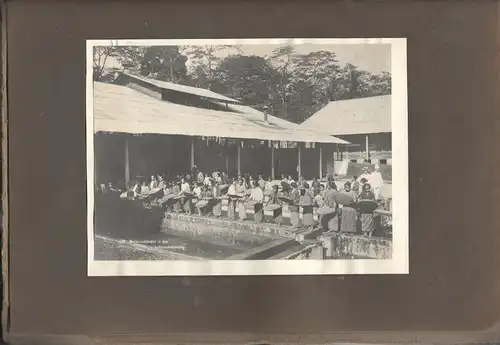 Altes Jugendstil-Photoalbum mit 23 Originalphotographien aus Bali um 1905
