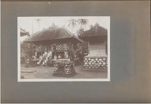 Altes Jugendstil-Photoalbum mit 24 Originalphotographien aus Bali um 1905